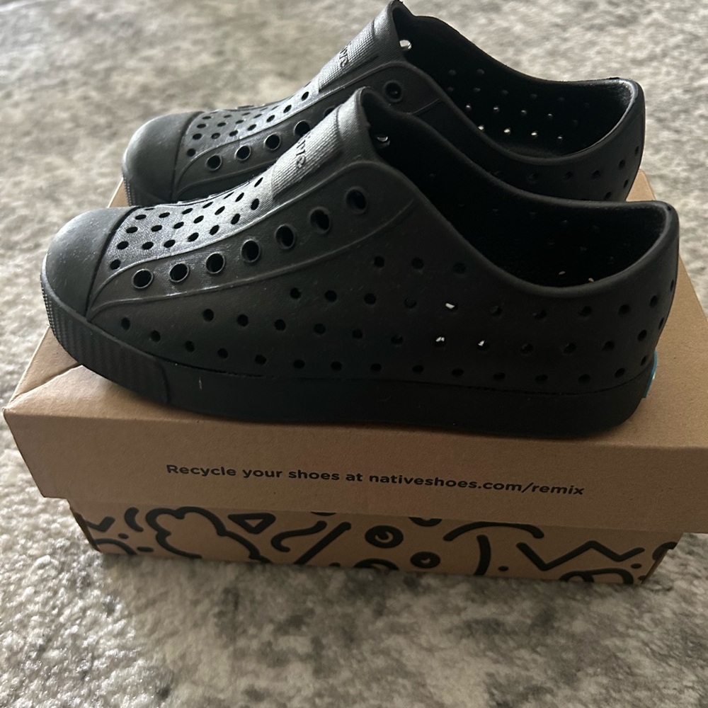 Native youth shoe
